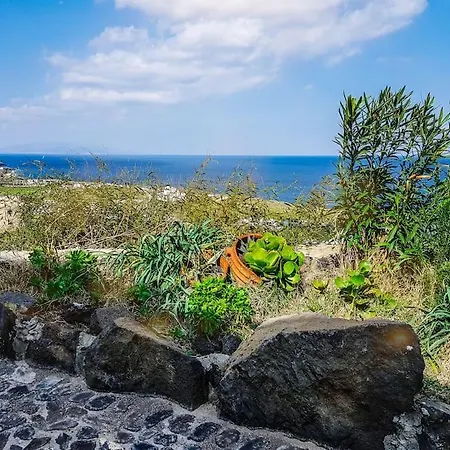 Blue4u Imerovigli (Santorini)