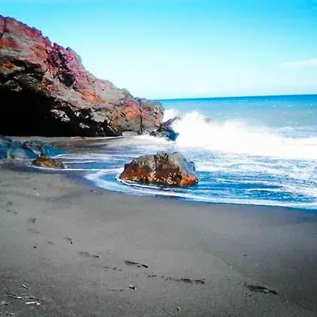 Blue4u Imerovigli (Santorini)