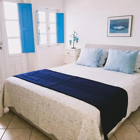 Blue4u Apartment Imerovigli (Santorini)